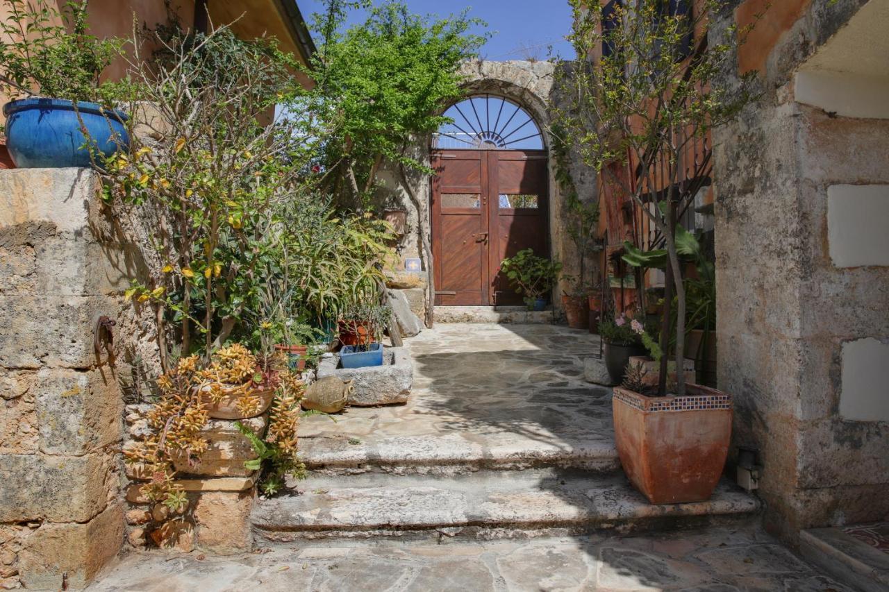 Museum Hotel George Molfetas Argostoli  Buitenkant foto