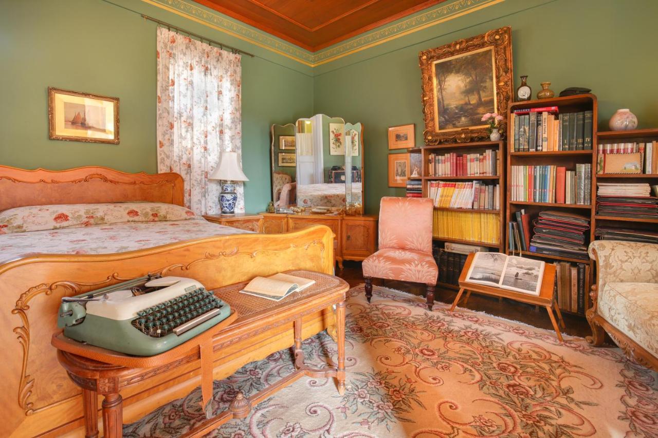 Museum Hotel George Molfetas Argostoli  Buitenkant foto