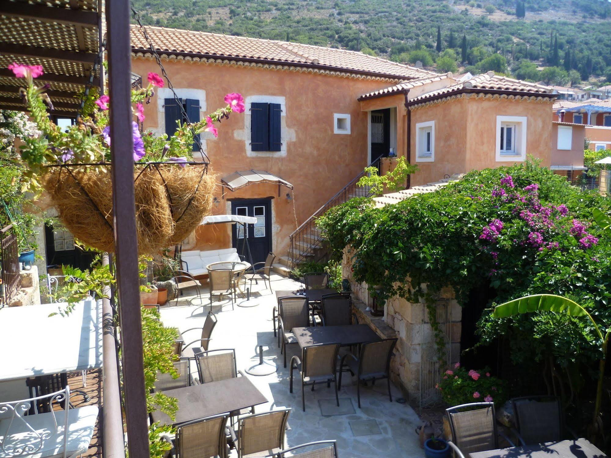 Museum Hotel George Molfetas Argostoli  Buitenkant foto